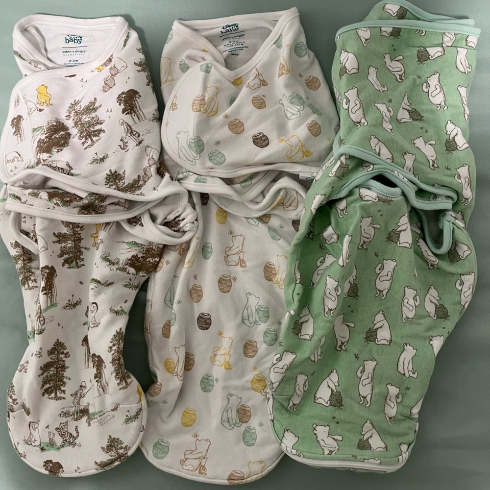 Set of 3 aden & anais swaddles 0-3 months. Worn only once or twice!